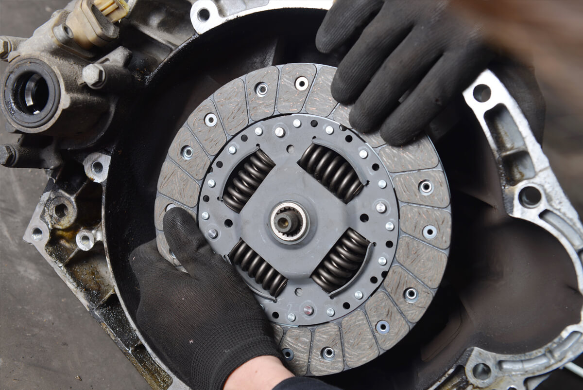 New Baltimore and Sterling Heights Clutch Replacement - Sterling Car Care