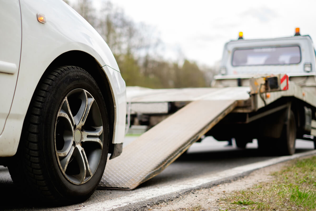 New Baltimore and Sterling Heights Towing Services - Sterling Car Care